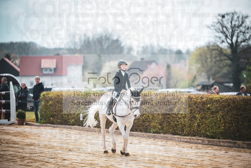DOS_4968 | Entdecke hochwertige Reitturnierfotos von Foto Oger. Professionell, emotional und authentisch – jetzt Lieblingsmomente im Shop bestellen.Deutschlandweite Turnierfotografie. - Realisiert mit Pictrs.com