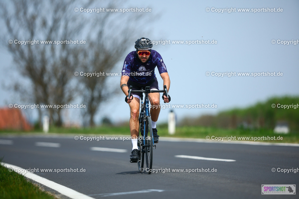 322_TRA56452 | Neusiedlersee Radmarathon 2026@sportshot_your_pictrs #yourpictures#roadtowm2029 #nrm #neusiedlerseeradmarathon #neusiedlersee #neusiedlerseetourismus #burgenland #mörbisch #nrm26 #burgenlandtourismus #voglundco #poweredbyburgenlandtourismus #radsport #rad #marathon #ucigranfondo #visitburgenland #ucigranfondoworldseries