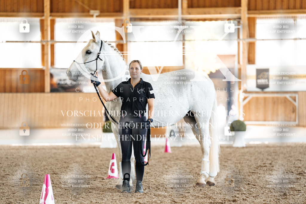 CK907761 | Turnierfotografie Pferdefotografie Trier Rheinland-Pfalz Pferdesport Reitsport Tierfotografie Sportfotografie Pferdevideo Pferdevideografie Equestrianvideography equestrianphotography  - Realisiert mit Pictrs.com