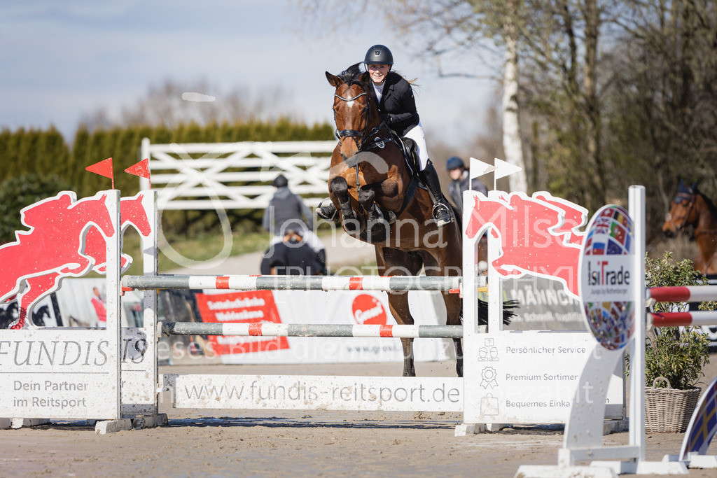 220403_HF-Laar_L-Spr-104 | SEASON OPENING 2022
Herford Laar
03.04.2022
11 Springprüfung Kl.L m.Siegerrunde