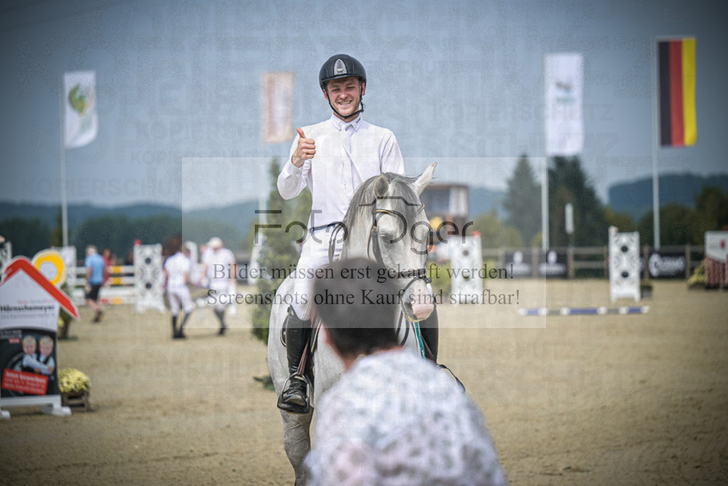 DOS_0044 | Entdecke hochwertige Reitturnierfotos von Foto Oger. Professionell, emotional und authentisch – jetzt Lieblingsmomente im Shop bestellen.Deutschlandweite Turnierfotografie. - Realisiert mit Pictrs.com