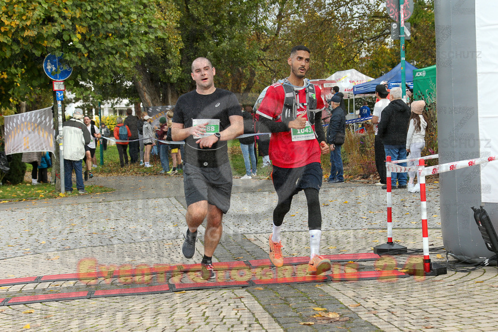 241020_1106_EX1_1057 | Sportfotografie im Rhein-Sieg Kreis, Köln, Bonn, NRW, Rheinland Pfalz, Hessen, etc. Unser Tätigkeitsfeld umfasst den Laufsport vom Volkslauf über den Marathon, Duathlon, Triathon bis zum Ultralauf wie Kölnpfad Ultra oder Schindertrail.