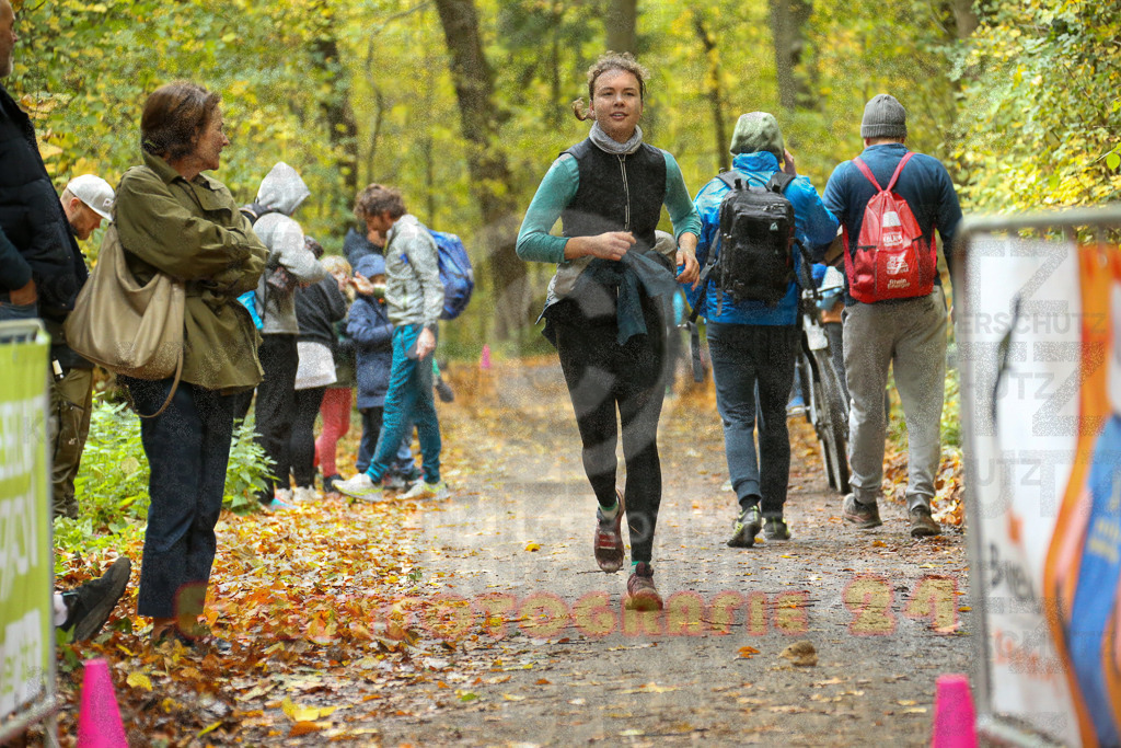 251026_1318_EX1_3183 | Sportfotografie im Rhein-Sieg Kreis, Köln, Bonn, NRW, Rheinland Pfalz, Hessen, etc. Unser Tätigkeitsfeld umfasst den Laufsport vom Volkslauf über den Marathon, Duathlon, Triathon bis zum Ultralauf wie Kölnpfad Ultra oder Schindertrail.