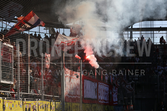 Grazer AK 1902 vs WSG Tirol – Austrian Bundesliga | Graz, Austria, 02.MAY.26 - SOCCER - ADMIRAL Bundesliga, Qualification Group, Grazer AK 1902 vs WSG Tirol. The image shows the fans from Grazer AK 1902 with bengal.