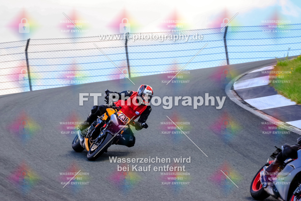 _TCM4363 | Hier findet Ihr Bilder von Touristenfahrten auf der Nürburgring Nordschleife oder von anderen Veranstaltungen die ich besucht habe. Viel Spass beim Durch Schauen 