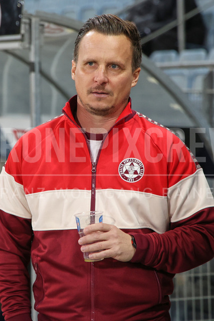 Austrian Bundesliga: Grazer AK 1902 vs LASK | GRAZ, AUSTRIA, 13.DEC.25 - SOCCER - ADMIRAL Bundesliga, Grazer AK 1902 vs LASK. The image shows sport director Tino Wawra (GAK).