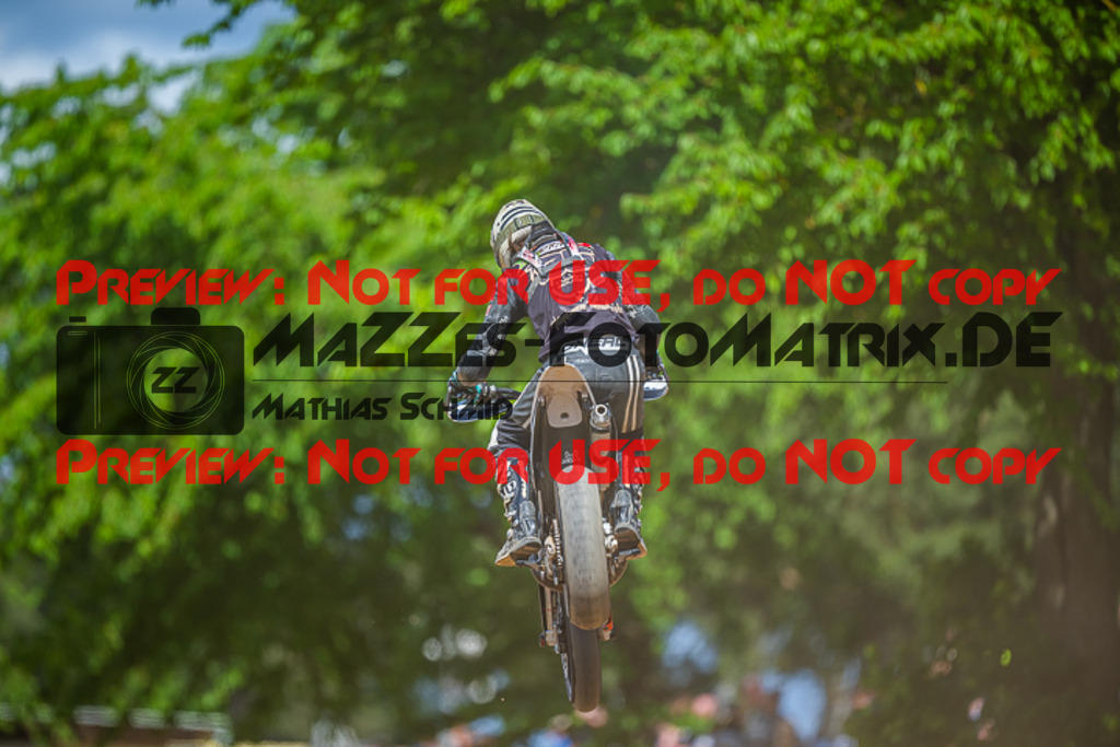 MaZZes_FotoMatrix_220529_6321 | Fotograf Mathias Schmid
Sportfotograf,
Eventfotograf,
Hochzeitsfotograf,
Portraitfotograf