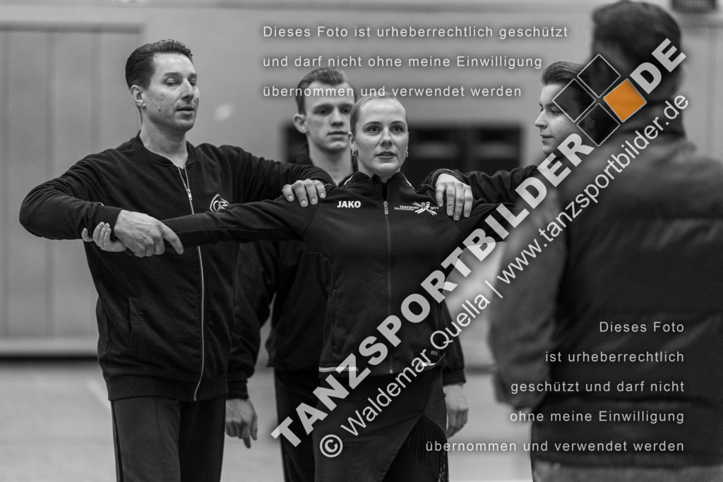 20231020-00047 | Hier finden Sie Tanz Bilder vom Latein und Standard Formationen tanzen. Sportbilder vom Tanzsport. Schöne Fotos und von Weltmeisterschaft, Europameisterschaft, Bundesliga, Regionalliga, Oberliga und Landesliga sowie von GOC Stuttgart, DanceComp, WM Bremen