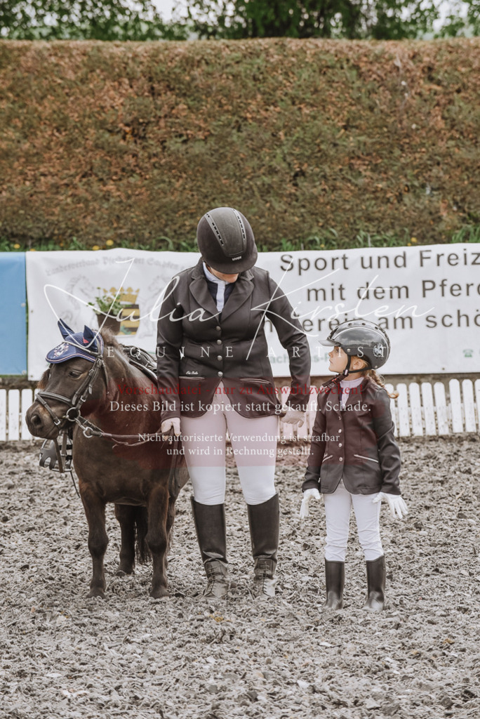 20230514_JK-Röhrsdorf-25-300 | Pferde- und Turnierfotografie in Westsachsen. Pferdeportraits, Auftragszeichnungen und intuitive Kunst.
