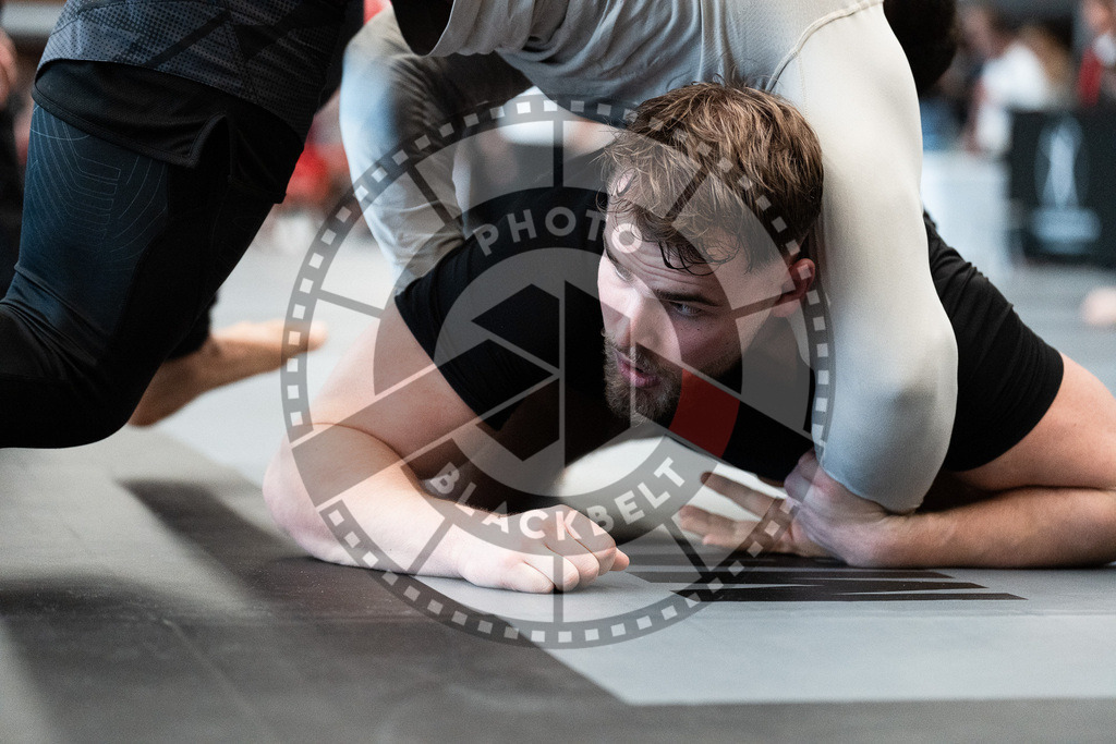 20251129PBB8335 | Fighters compete during the luta livre competition ILLCS XI winter edition on November 29, 2025 in Hannover, Germany.