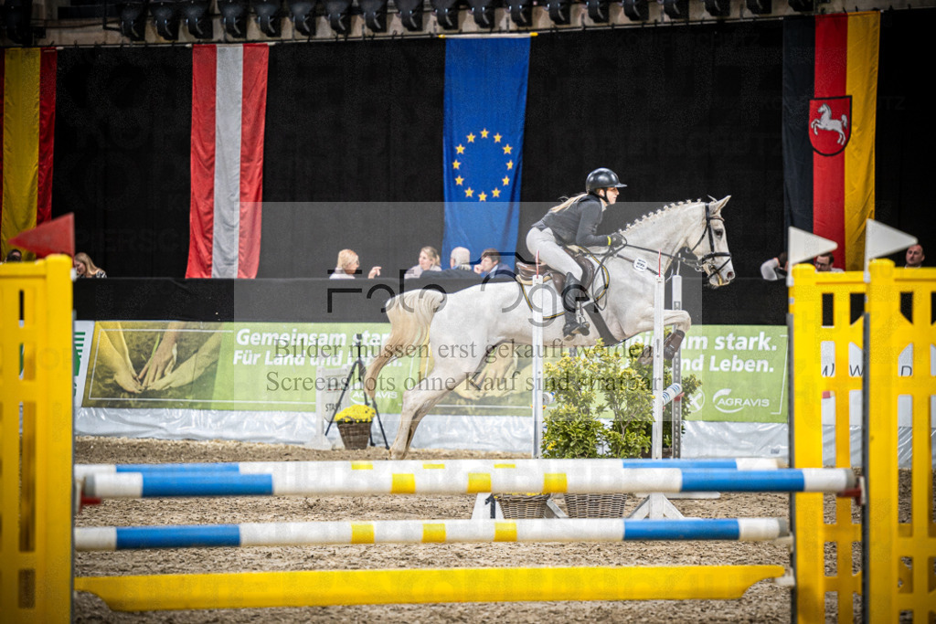 DOS_1376 | Entdecke hochwertige Reitturnierfotos von Foto Oger. Professionell, emotional und authentisch – jetzt Lieblingsmomente im Shop bestellen.Deutschlandweite Turnierfotografie. - Realisiert mit Pictrs.com