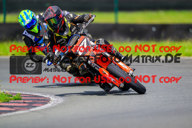 MaZZes_FotoMatrix_240623_6007705_9221 | UE40