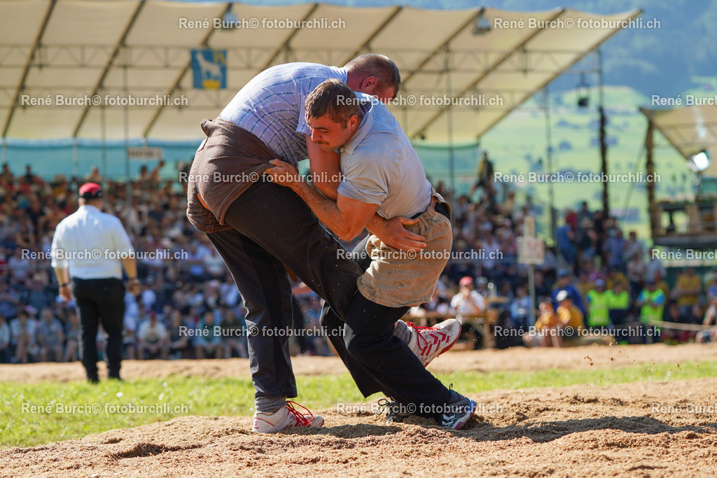 20220703-DSC00905 (2) | René Burch leidenschaftlicher Fotograf aus Kerns in Obwalden.  Hier finden sie Sport, Landschaft und Natur Fotografie.
 - Realisiert mit Pictrs.com