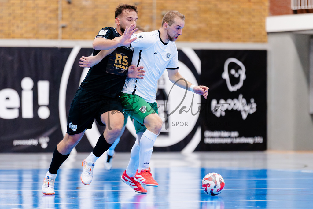Futsal-Bundesliga, Saison 2025/2026, 9. Spieltag: SC Preußen Münster - YB Balkan Pfarrkirchen | Futsal-Bundesliga, Saison 2025/2026, 9. Spieltag, SC Preußen Münster empfängt YB Balkan Pfarrkirchen in der Universitäts-Sporthalle in Münster. Foto: sportfotografie.ms | Markus Paletta - Realisiert mit Pictrs.com