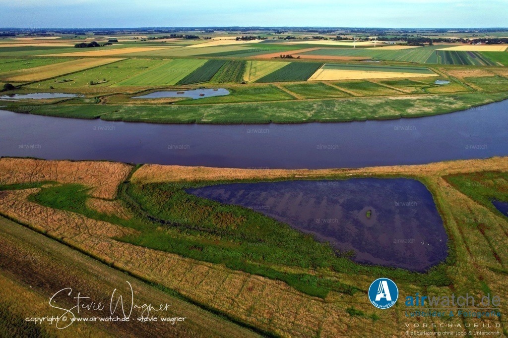 Eider - Hemmerdeich | Entdecken Sie atemberaubende Luftbilder und Fotografien auf airwatch.de - Tauchen Sie ein in eine Welt voller faszinierender Aufnahmen aus der Vogelperspektive.