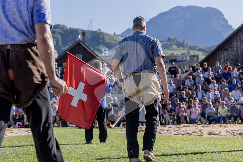 HSiebnen2026_6G_00153 | Die Schwinger des Schwyzer Kantonalen Schwingerverbandes: Fotos, die Dynamik und Leidenschaft festhalten, sowie emotionale Momente aus dem traditionellen Schwingsport zeigen. - Realisiert mit Pictrs.com