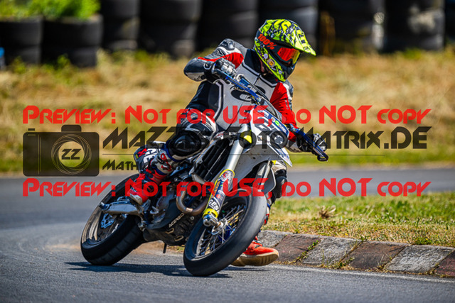 MaZZes_FotoMatrix_220529_8834 | Fotograf Mathias Schmid
Sportfotograf,
Eventfotograf,
Hochzeitsfotograf,
Portraitfotograf