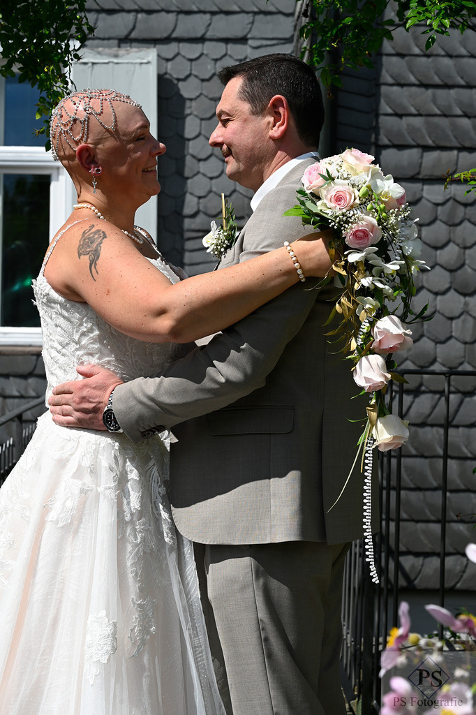 _DSC4808 | Hochzeitsfotograf aus Leidenschaft in Büren und Umgebung - Professionelle Hochzeitsreportagen mit emotionalen Fotos - Realisiert mit Pictrs.com