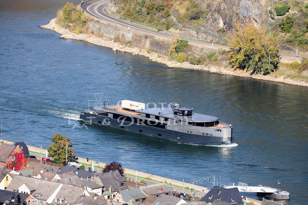 Oceandiva Nova-8653 | Die Oceandiva Nova vor Oberwesel - Realisiert mit Pictrs.com