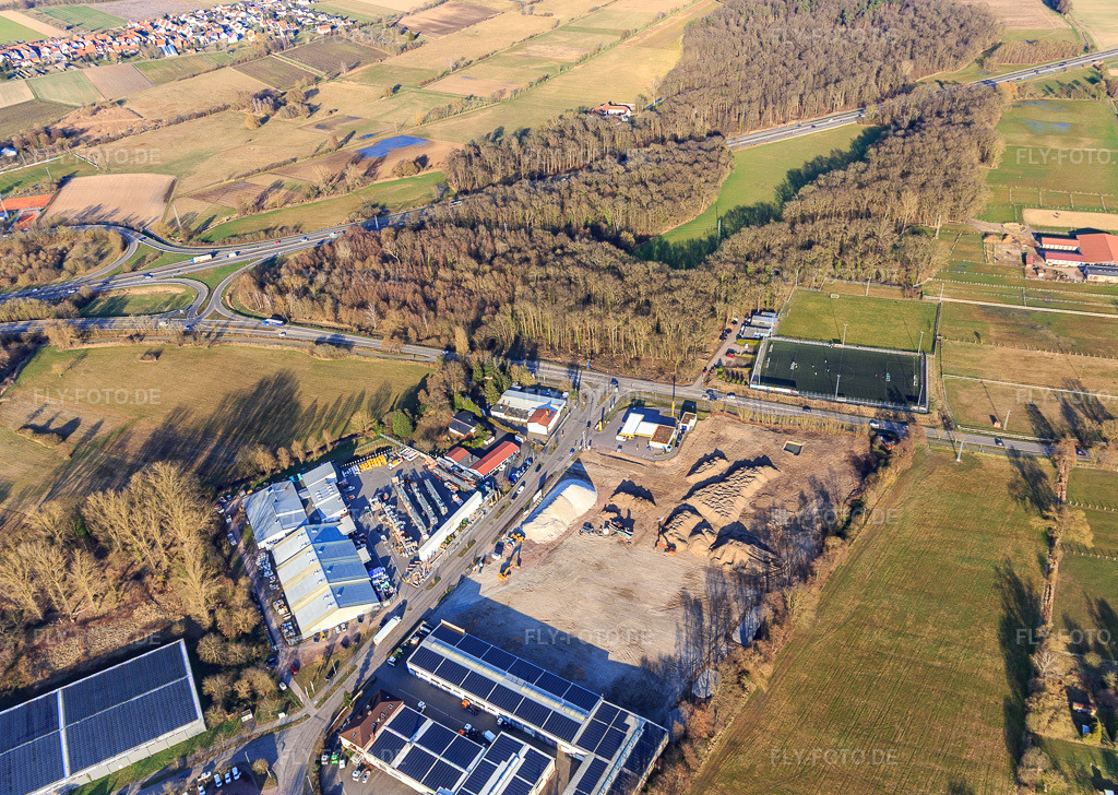 Luftbild: Baustelle zur Erschliessung des neuen Logistikpark der HANSAINVEST und DFI-Real-Estate Kandel nach Abriss des OBI-Markts im Ortsteil Minderslachen in Kandel im Bundesland Rheinland-Pfalz in Deutschland. – Foto: IMG_145459.jpg vom 07.03.2025 durch Werner Riehm/FLY-FOTO.de – Auflösung des Originals: 4592 x 3265 px – Entdecke HANSAINVEST | Kapital-verwaltungs-gesellschaft: Hansainvest – DFI Real Estate - Driving Future Innovation