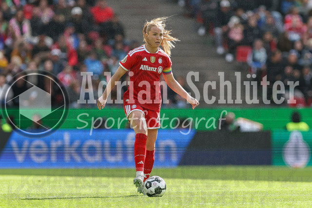 14.05.2026, GER, Fussball, Frauen, DFB-Pokal, Finale, Saison 2025/2026, VfL Wolfsburg - FC Bayern München | Glodis Viggosdottir (Bayern) in Aktion am Ball, Einzelaktion