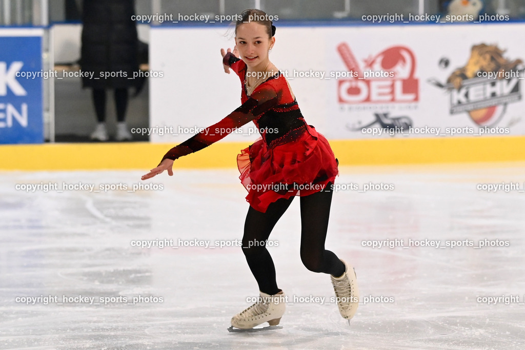 Ossiachersee Pirouette ESC Steindorf 31.3.2024 | Ossiachersee Pirouette ESC Steindorf 31.3.2024, Ossiachersee Pirouette ESC Steindorf am 31.03.2024 in Steindorf (Ossiachersee Halle), Austria, (Photo by Bernd Stefan)