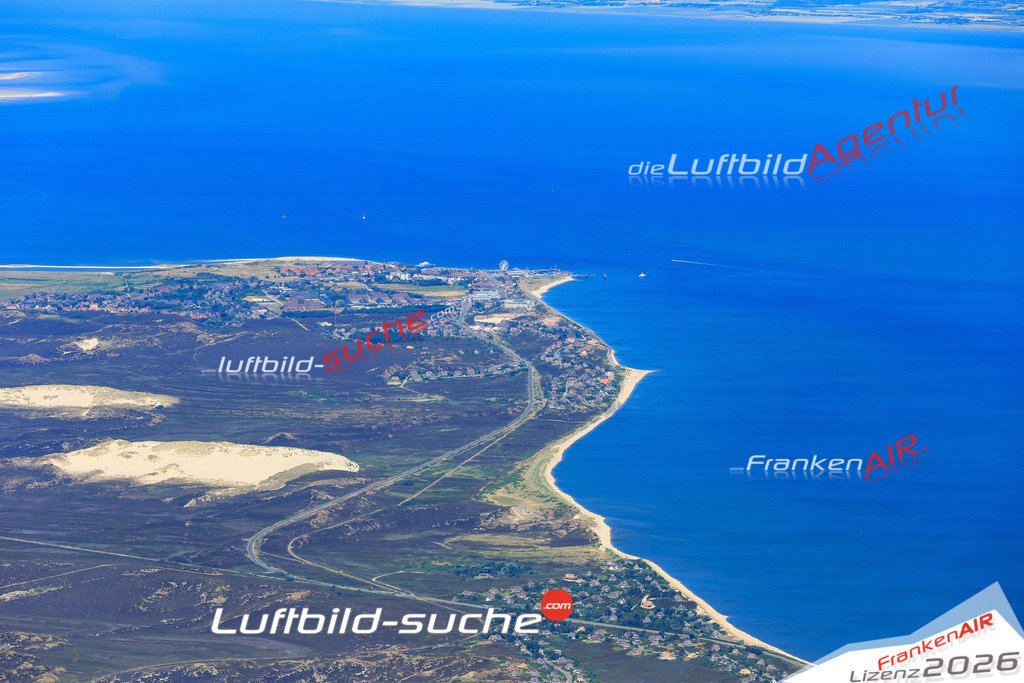 Die Luftbildaufnahme Westerheide - Sylt wurde 2018 mittels Flugzeug (keine Drohne) erstellt. Perfekte Schärfe und Druck- Auflösung- Garantiert!