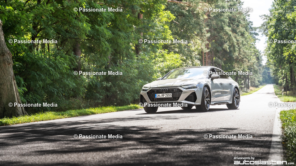 DSC00172 | Passionate Media, dein Fotograf aus Brandenburg, Märkisch Oderland, im Bereich Motorsport, Autos und Motorräder sowie Events und auch Hunde. Shootings oder auch Eventbegleitungen können bei mir gebucht we