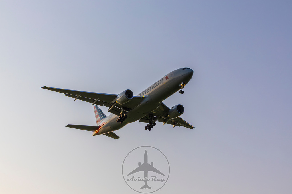 AA716-B772-N772AN-CLT-MUC-20250609-Edit-1 | Browse breathtaking aviation photography and order high-quality prints from AviatoRay's gallery. Perfect for enthusiasts and collectors. - Realisiert mit Pictrs.com