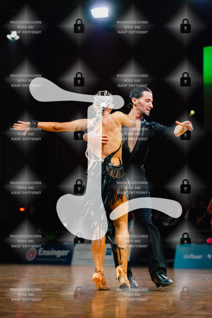 GOC 2025 - WDSF GrandSlam Latin 1st (73) Charles-Guillaume Schmitt _ Elena Salikhova (France)-2025-08-23-5036 | Webshop for digital downloads and prints of dance sport, event & show photographer Julian Link - Realisiert mit Pictrs.com