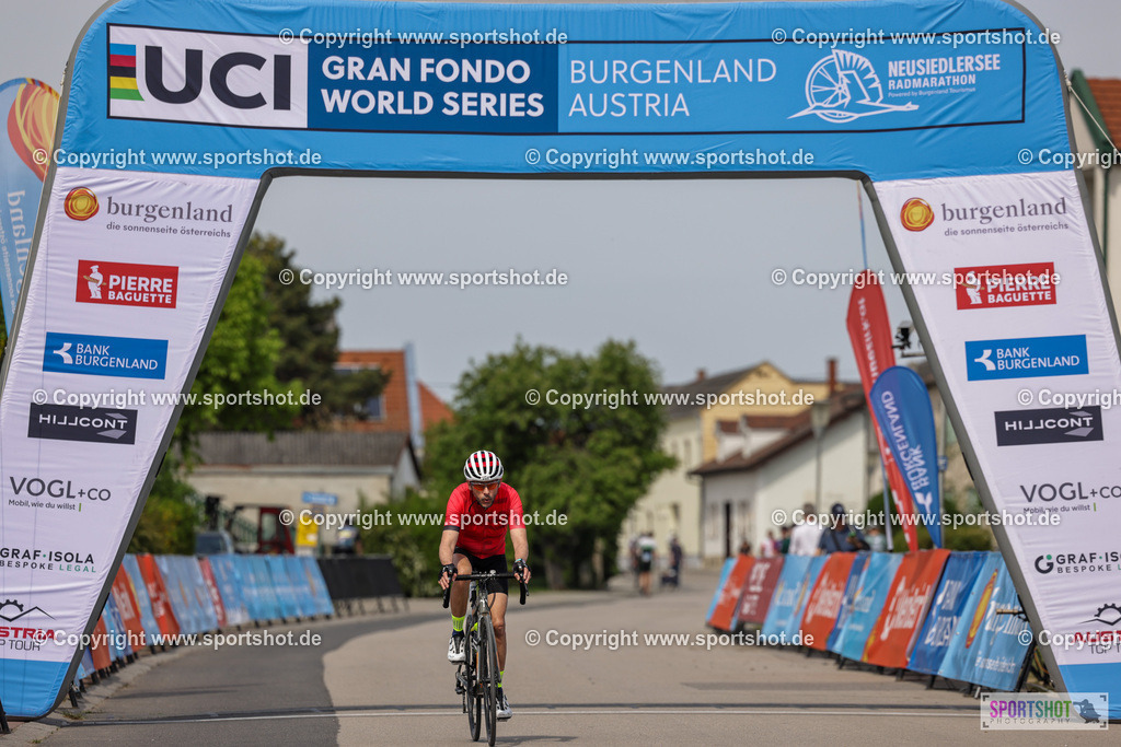VJ__9908 | Neusiedlersee Radmarathon 2026@sportshot_your_pictrs #yourpictures#roadtowm2029 #nrm #neusiedlerseeradmarathon #neusiedlersee #neusiedlerseetourismus #burgenland #mörbisch #nrm26 #burgenlandtourismus #voglundco #poweredbyburgenlandtourismus #radsport #rad #marathon #ucigranfondo #visitburgenland #ucigranfondoworldseries
