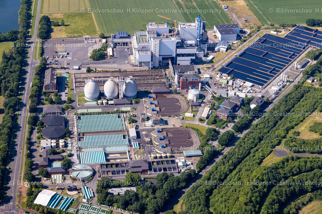 Luftbild Krefeld-4372 | Luftbildfotografie und Luftbilder Kraftwerksanlagen des Heizkraftwerkes der Müllverbrennungsanlage EGK Entsorgungsgesellschaft in Krefeld - Realisiert mit Pictrs.com
