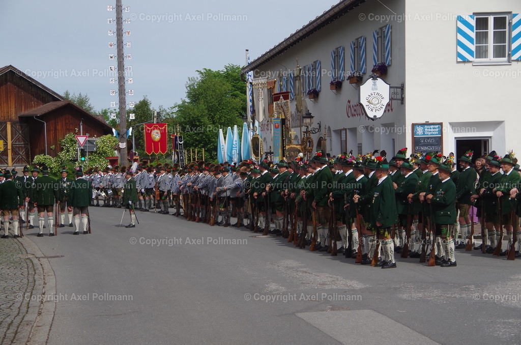 IMGP5333 | fotografiert von Axel PollmannLeonhardi Wallfahrt Benediktbeuern und Murnau, Fronleichnam, Fasching, Landschaft im Loisachtal und Benediktbeuern  - Realisiert mit Pictrs.com