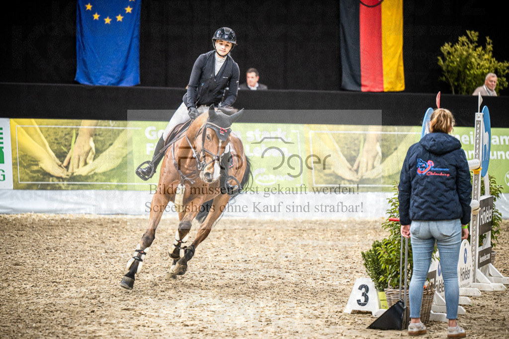 DOS_1971 | Entdecke hochwertige Reitturnierfotos von Foto Oger. Professionell, emotional und authentisch – jetzt Lieblingsmomente im Shop bestellen.Deutschlandweite Turnierfotografie. - Realisiert mit Pictrs.com