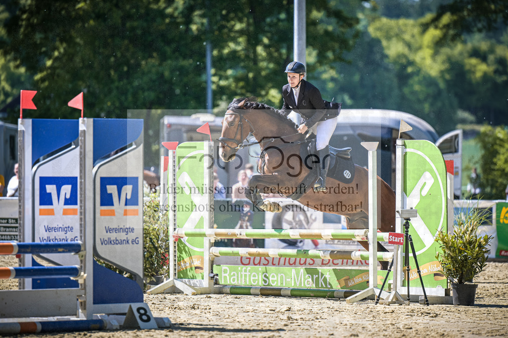 DOS_1325 | Entdecke hochwertige Reitturnierfotos von Foto Oger. Professionell, emotional und authentisch – jetzt Lieblingsmomente im Shop bestellen.Deutschlandweite Turnierfotografie. - Realisiert mit Pictrs.com