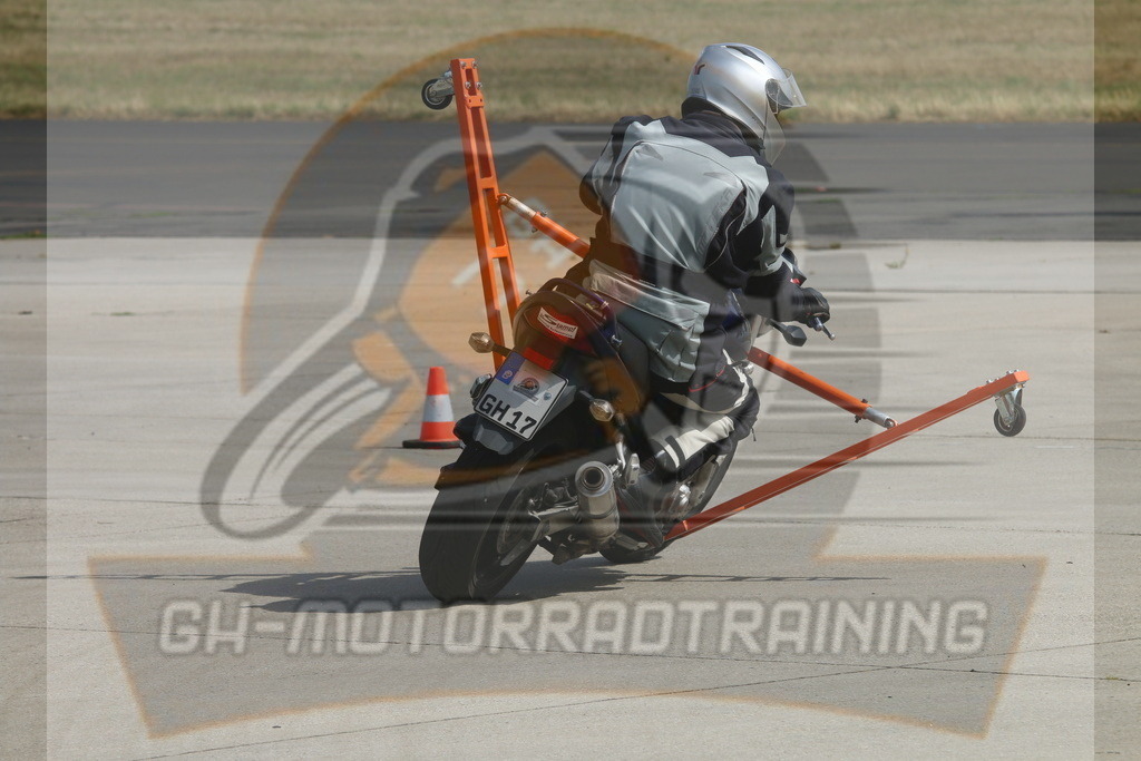 IMG_3455 | gh-motorradtraining-foto.de - Realisiert mit Pictrs.com