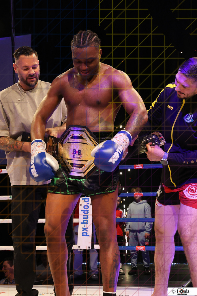 Finale Akingbade vs Kombou 25.04.2026 tomafocus Tb00159 | professionelle Sport- und Eventfotografie von Tomafocus – dynamische Bilder, emotionale Momente und hochwertige Aufnahmen für jeden Anlass. - Realisiert mit Pictrs.com
