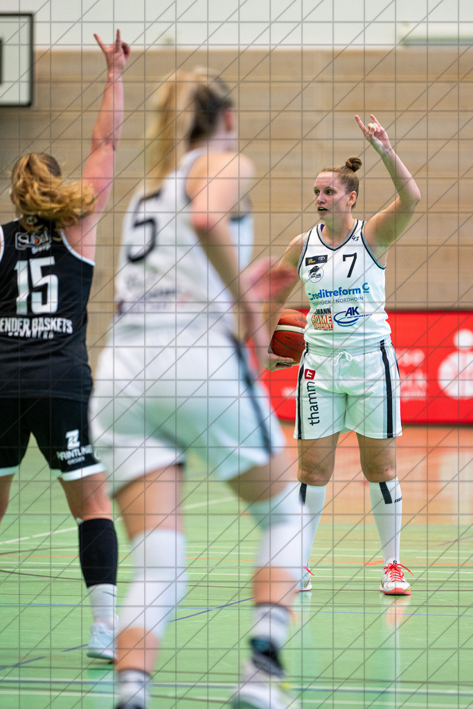 2. DBBL Nord 24/25 | 06.10.2024 | BBC OS vs. Bender Baskets Grünberg | 2. DBBL Nord 24/25 | 06.10.2024 | BBC OS vs. Bender Baskets Grünberg - - - - - CREDIT, www.bullenfotos.de, Martin König, Hörner Weg 40, D-49078 Osnabrück, +4917663732967, Nutzung und Weitergabe nur zu den vereinbarten Zwecken. Presseanfragen an Urheber. Alle Rechte beim Urheber. - - - - - - Realisiert mit Pictrs.com
