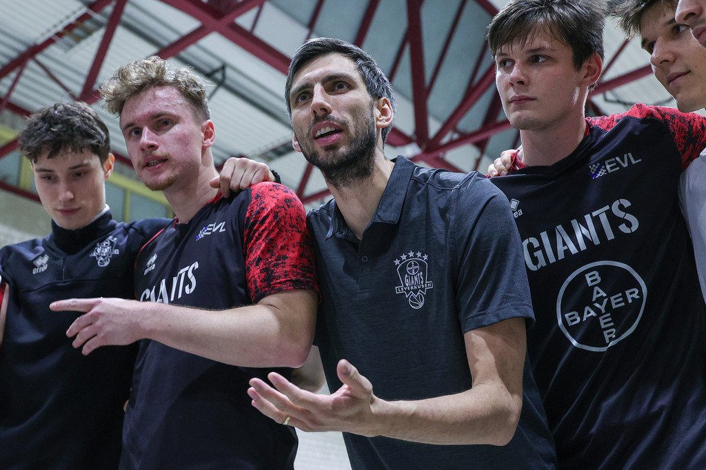 1.Regio BAYER GIANTS vs LippeBaskets Werne-6 | Fotos von Basketballspielen aus dem Raum NRW fotografiert von Gero Mueller-Laschet und Daniel Schaefer - Realisiert mit Pictrs.com