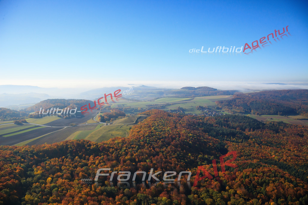 Luftbild von Oberlangheim Lichtenfels - Luftaufnahme wurde 2012 von https://frankenair.de mittels Flugzeug (keine Drohne) erstellt - die Geschenkidee