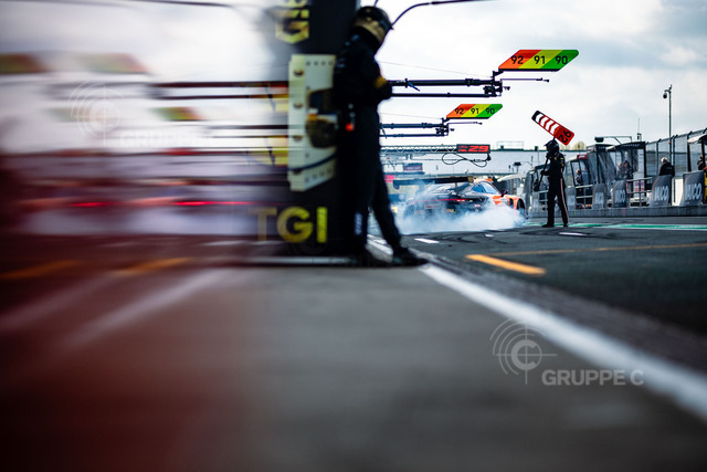 DTM125_042516223006403LS_LS | DTM, 1. + 2. Rennen Oschersleben 2025 - Foto: Gruppe C Photography; #92 Porsche 911 GT3 R (992), Manthey Junior Team: Morris Schuring - Realisiert mit Pictrs.com