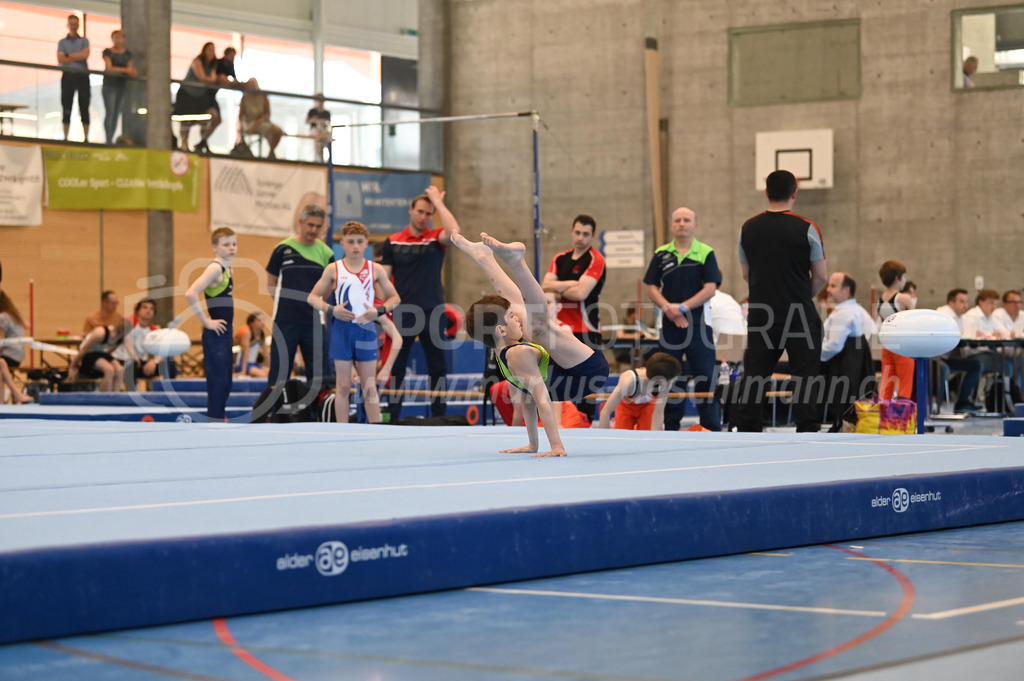 104. Zürcher Kunstturnertage Neftenbach - 14. May 2022 | 104. Zürcher Kunstturnertage Neftenbach
Turnhalle Ebni, Neftenbach
Programm 3/4 (P3/P4)
Bild: Sportfotografie Markus Aeschimann | www.markus-aeschimann.ch - Realisiert mit Pictrs.com