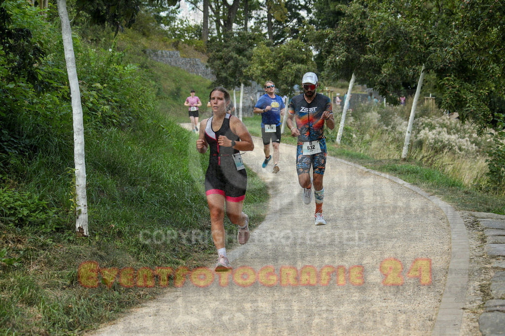 250824_1431_EX1_6547 | Sportfotografie im Rhein-Sieg Kreis, Köln, Bonn, NRW, Rheinland Pfalz, Hessen, etc. Unser Tätigkeitsfeld umfasst den Laufsport vom Volkslauf über den Marathon, Duathlon, Triathon bis zum Ultralauf wie Kölnpfad Ultra oder Schindertrail.