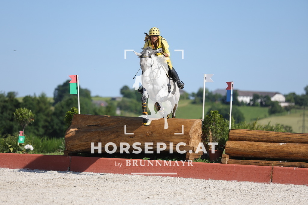 0P6A6389 | Willkommen bei Brunnmayr - Design & Fotografie – Ihrem Spezialisten für Reitturniere und Pferdeveranstaltungen in Oberösterreich, Salzburg und Bayern! Seit über 17 Jahren sind wir leidenschaftlich dabei.
