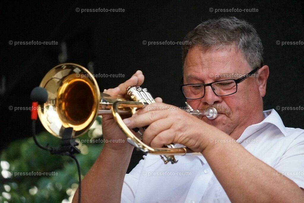 news-2023-Juli15-Marktfest_Reutte1-DSC06037 | Info aus dem Bezirk Reutte/Ausserfern Tirol sowie eine umfangreiche Bilddatenbank über die gesamte Region: Lechtal, Talkessel Reutte, Tannheimertal, Zwischentoren. Lech, Plansee, Zugspitze, Grenztunnel, B179, Fernpassstraße, Verkehr, Lawinen, Tradition, - Realisiert mit Pictrs.com