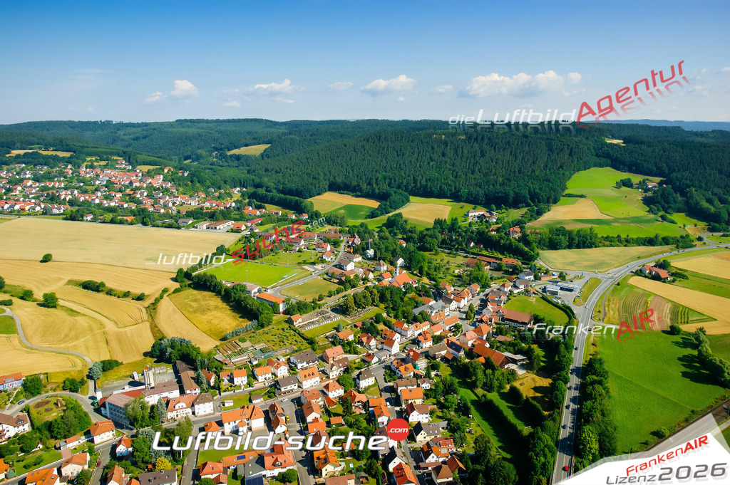 Die Luftaufnahme Johannisthal - Küps wurde vom UL-Flugzeug (keine Drohne) aus fotografiert.Hohe Druck- Auflösung-die Geschenkidee!