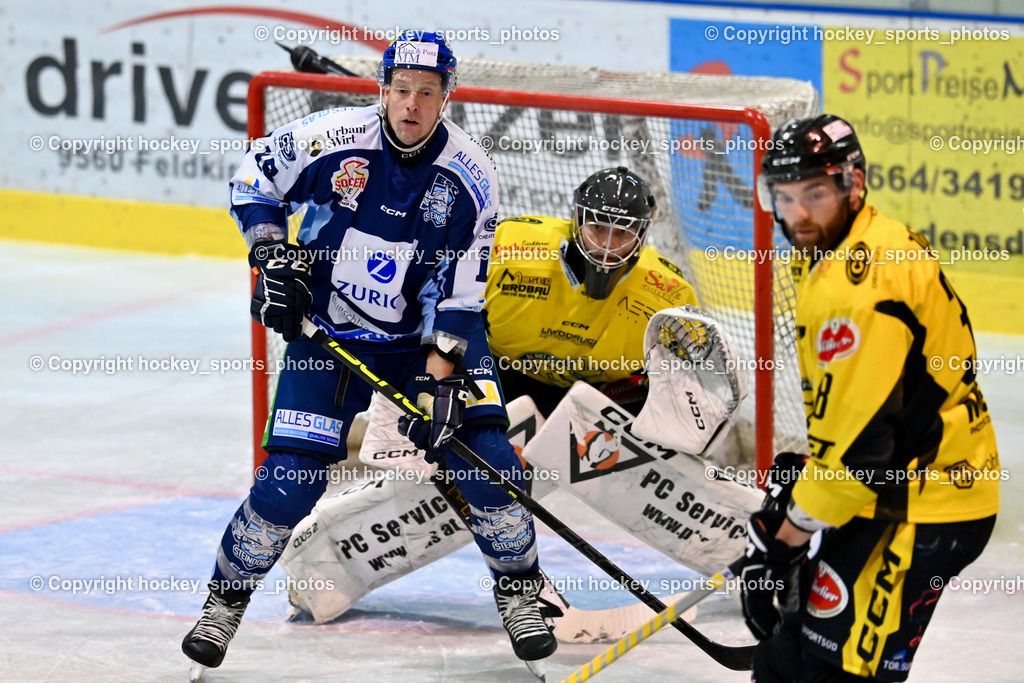 ESC Steindorf vs. MET PHOTOVOLTAIK HORNETS SPITTAL | #18 Pewal Martin ESC Steindorf, #1 Zauchner Rene EC Hornets Spittal, #38 Zorec Marco EC Hornets Spittal, ESC Steindorf vs. MET PHOTOVOLTAIK HORNETS SPITTAL, ESC Steindorf vs. MET PHOTOVOLTAIK HORNETS SPITTAL am 26.10.2024 in Steindorf (Ossiachersee Halle), Austria, (Photo by Bernd Stefan)