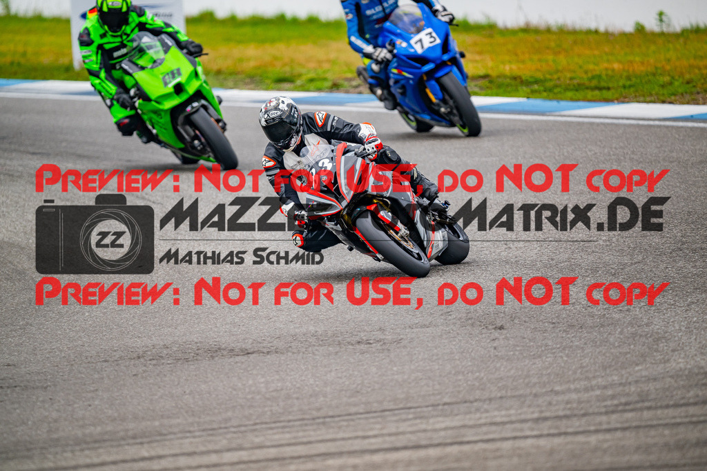 MaZZes_FotoMatrix_240701_6007705_3684 | WEISS