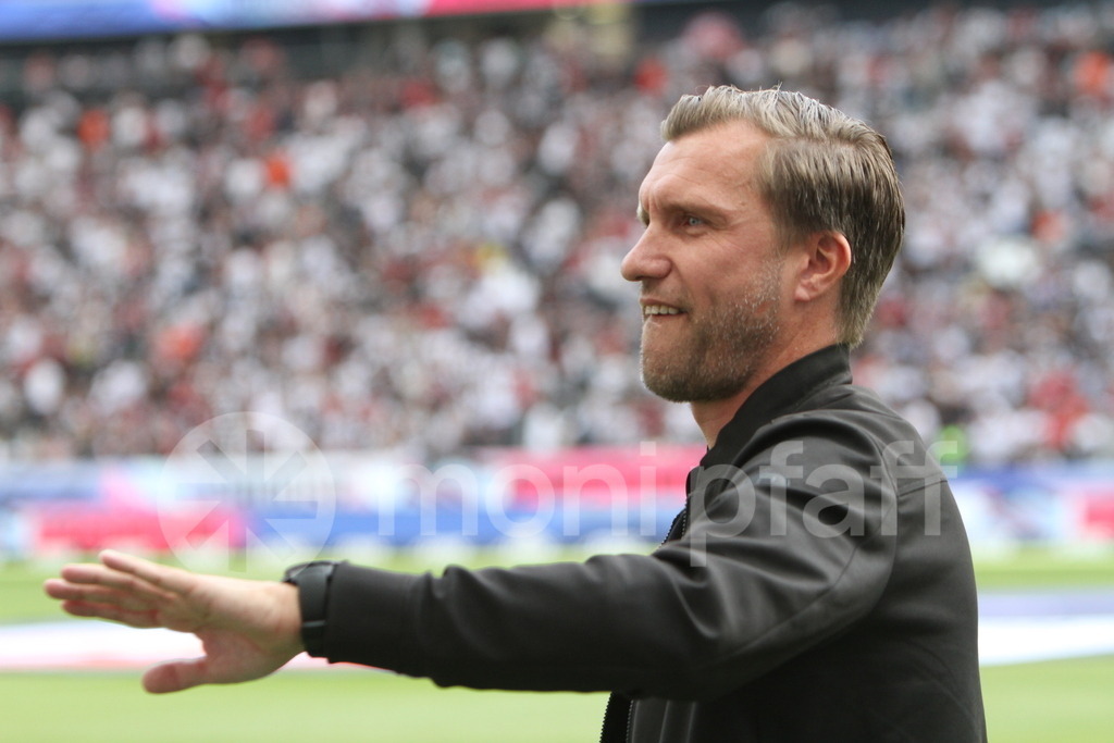 Markus Krösche Sportvorstand Eintracht Frankfurt | Online-Shop | monipfaff.de - Realisiert mit Pictrs.com