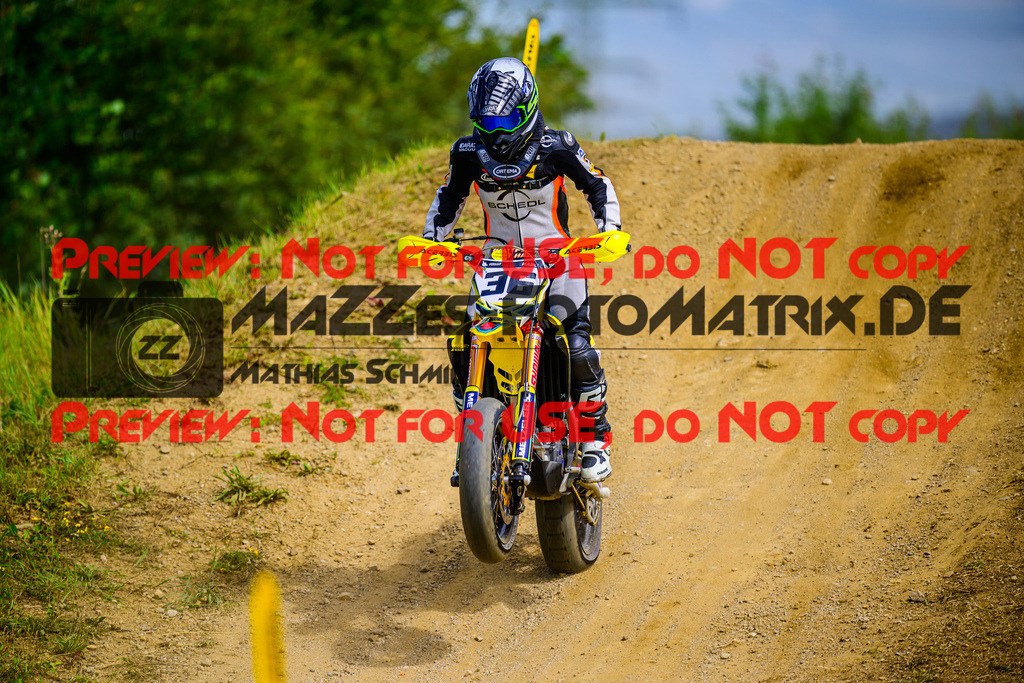 MaZZes_FotoMatrix_240713_6007705_0222 | S3